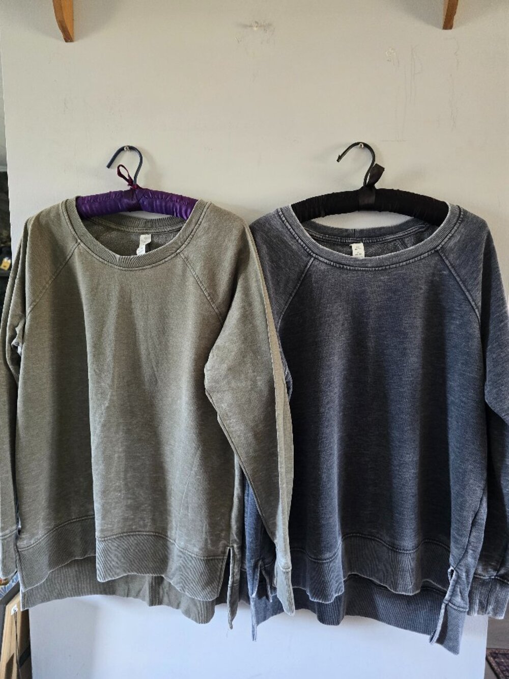 Lot of Two Balance Collection Light Sweatshirt Style Raglan Tunics Size L